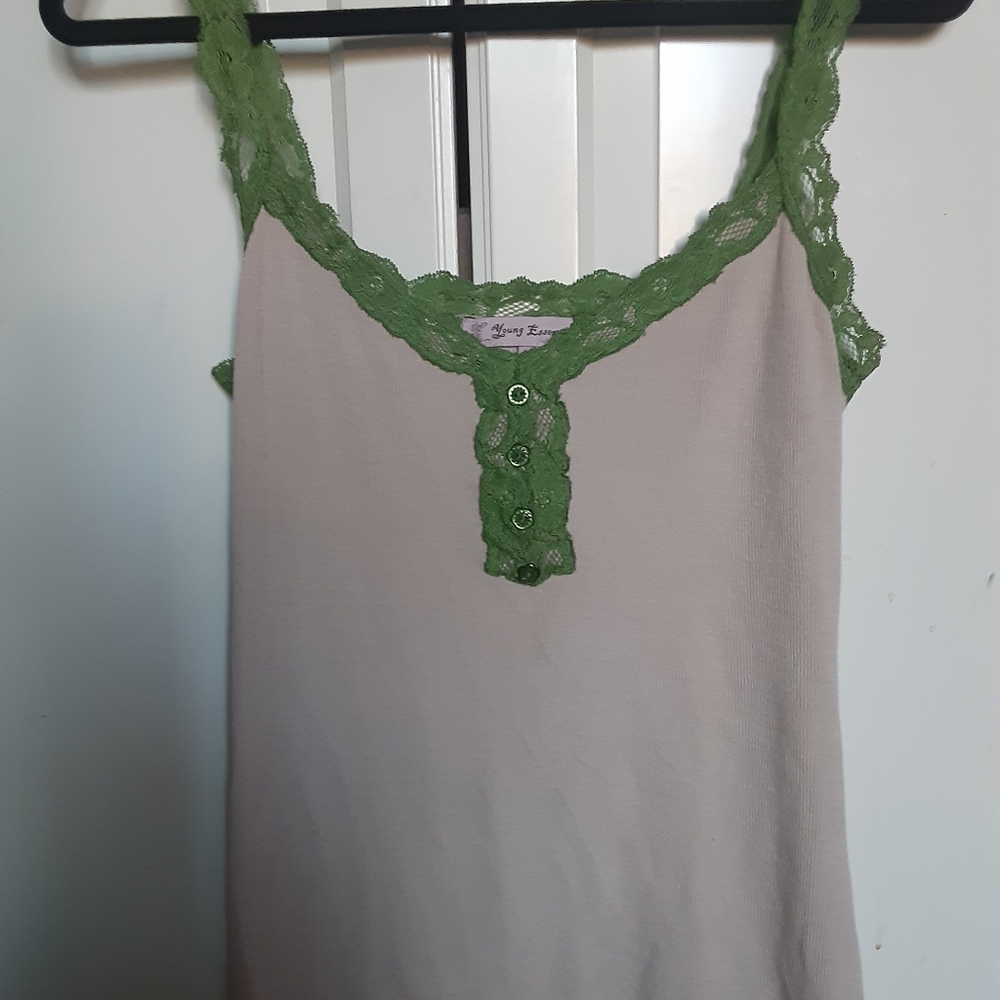 Women's tops